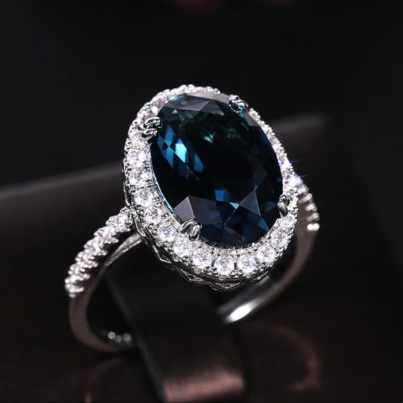 LONDON BLUE 925 STERLING SILVER DIAMOND RING - Picture 5 of 5